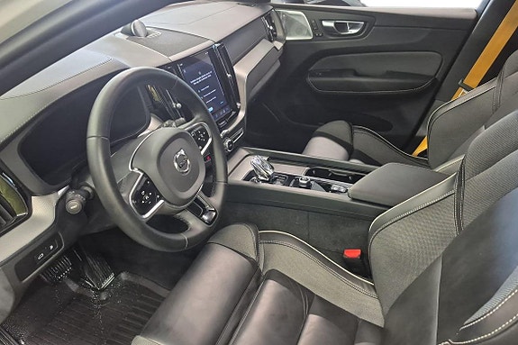 Volvo XC60 13 of 24