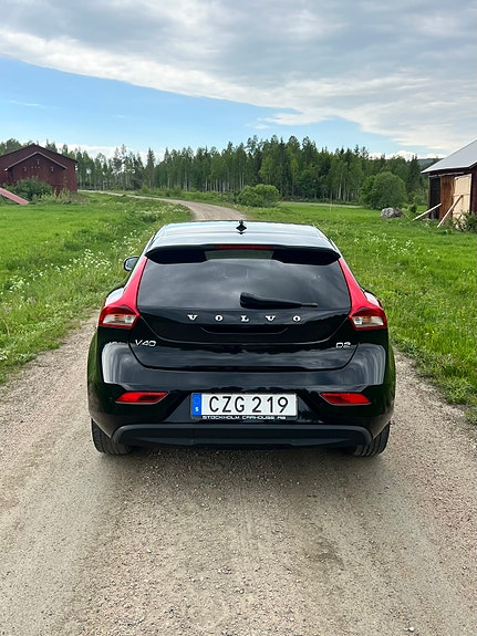 Volvo V40 5 of 5