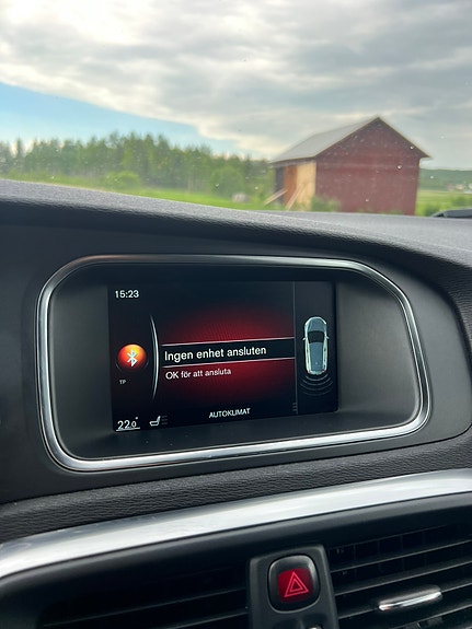 Volvo V40 9 of 15