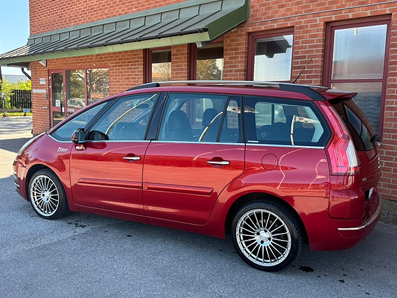 Citroen Grand C4 Picasso 2 of 5