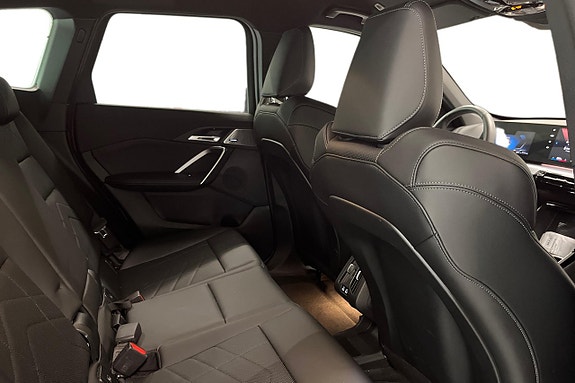 BMW X1 6 of 17