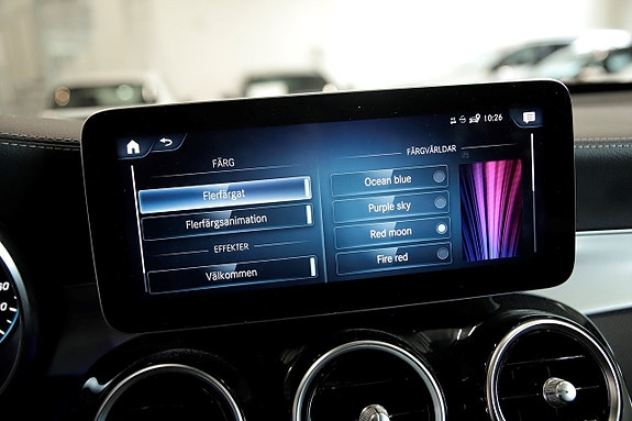 Mercedes-Benz GLC300 e 10 of 13