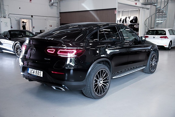 Mercedes-Benz GLC300 e 5 of 13
