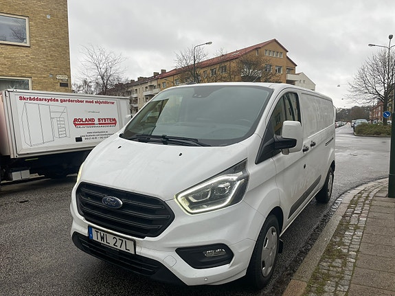 Ford Transit Custom 2 of 5