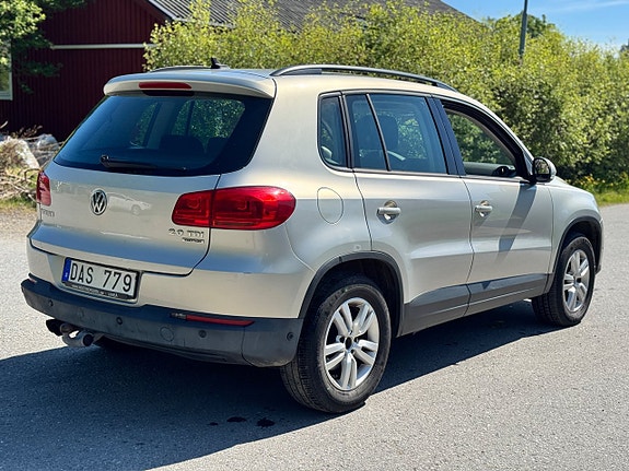Volkswagen Tiguan 5 of 5