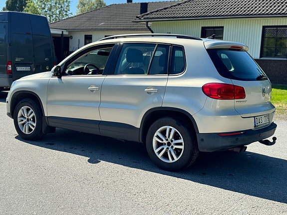 Volkswagen Tiguan 3 of 5