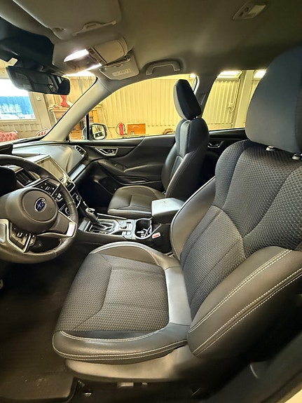 Subaru Forester 6 of 13