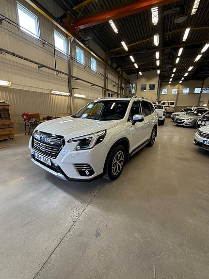 Subaru Forester 2 of 5