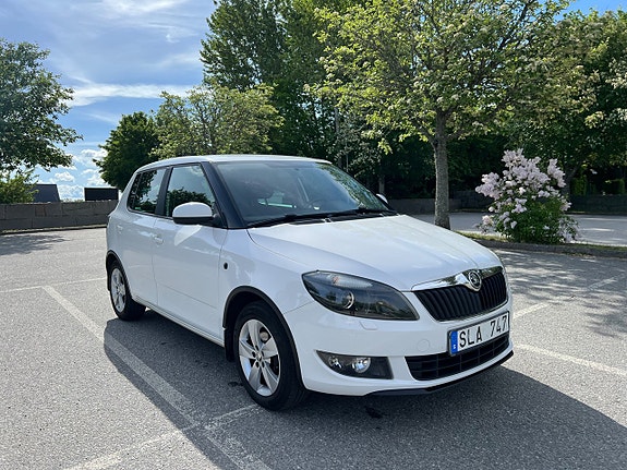 Skoda Fabia 2 of 5