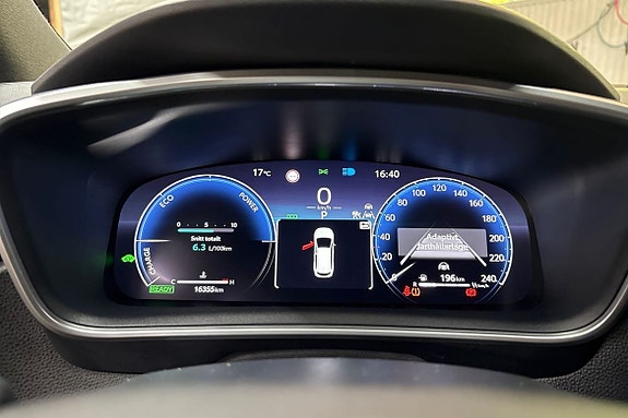 Toyota Corolla 16 of 21