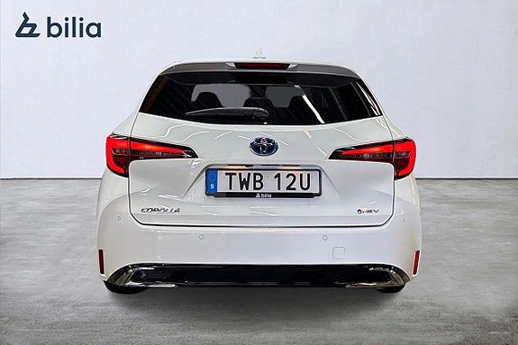 Toyota Corolla 5 of 21