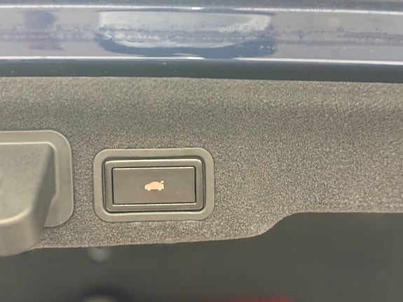 Audi A8 23 of 24