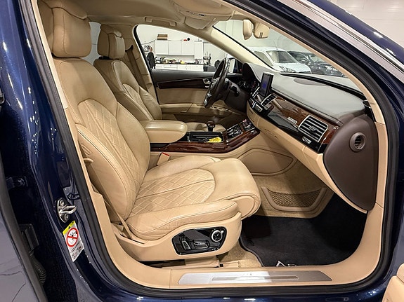 Audi A8 15 of 24
