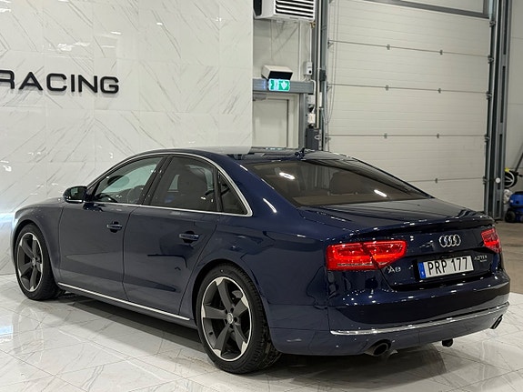 Audi A8 20 of 24