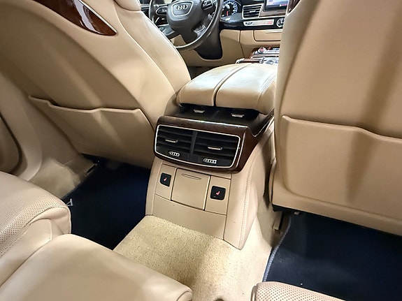 Audi A8 17 of 24