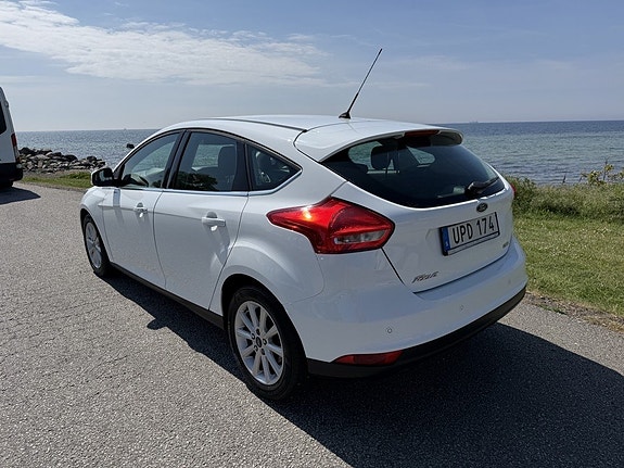 Ford Focus 3 of 5