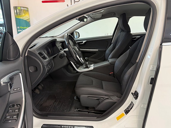 Volvo S60 11 of 12