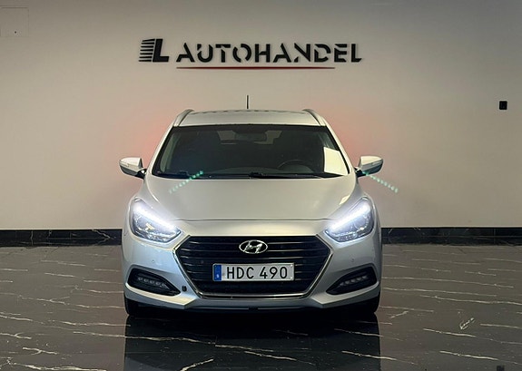 Hyundai i40 2 of 21