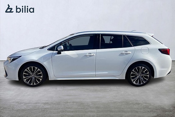 Toyota Corolla 3 of 21