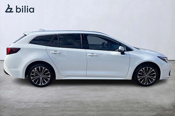 Toyota Corolla 18 of 21