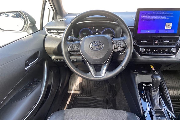 Toyota Corolla 11 of 21