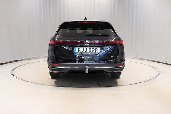 Volkswagen Passat 5 of 5