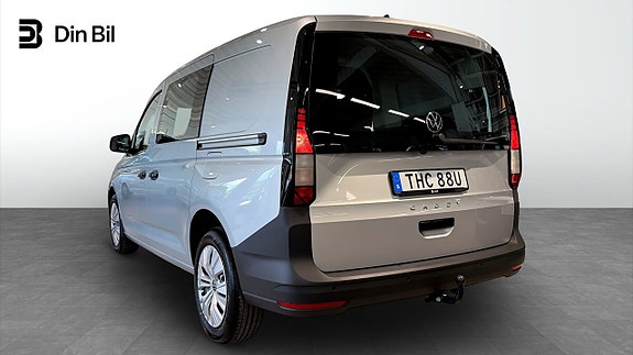 Volkswagen Caddy Maxi 3 of 5