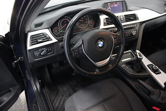 BMW 320d 19 of 20