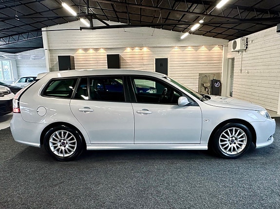 Saab 9-3 2 of 5