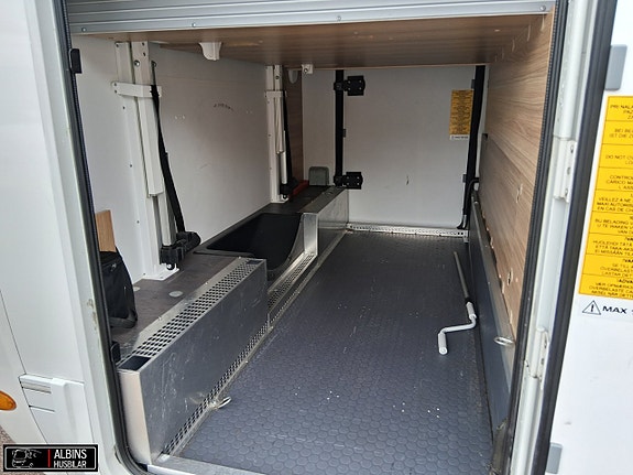 Adria Sonic I 700 SC / Hydrauliska stödben / ALDE 7 of 21