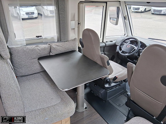 Adria Sonic I 700 SC / Hydrauliska stödben / ALDE 8 of 21