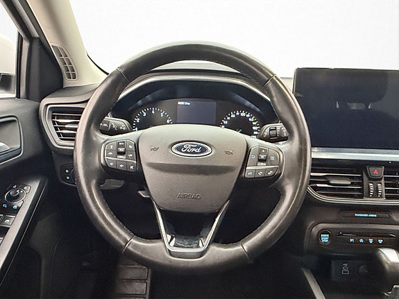 Ford Focus 13 of 30