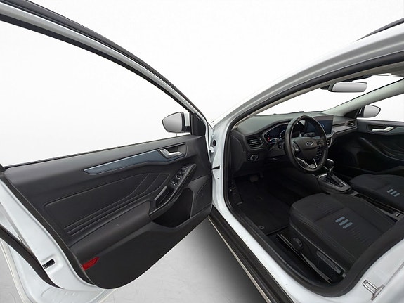 Ford Focus 10 of 30