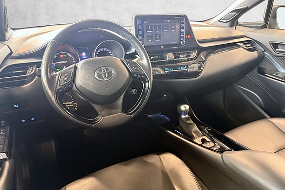 Toyota C-HR 13 of 25