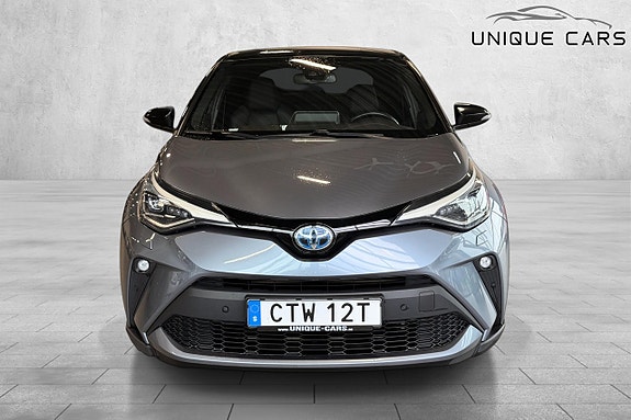 Toyota C-HR 10 of 25