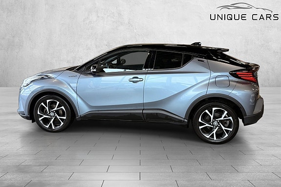 Toyota C-HR 7 of 25