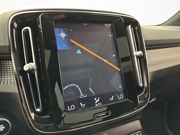 Volvo XC40 24 of 30