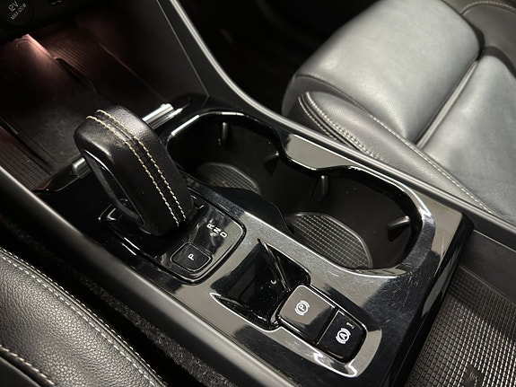 Volvo XC40 27 of 30
