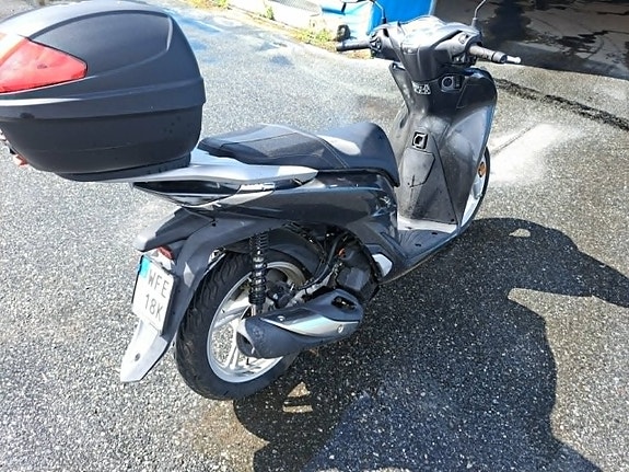 Honda SH150 4 of 4