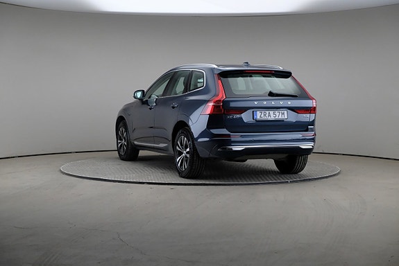 Volvo XC60 2 of 27