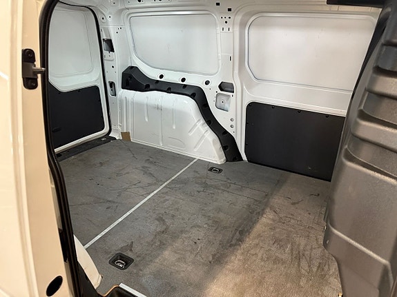 Volkswagen Caddy Maxi 9 of 11