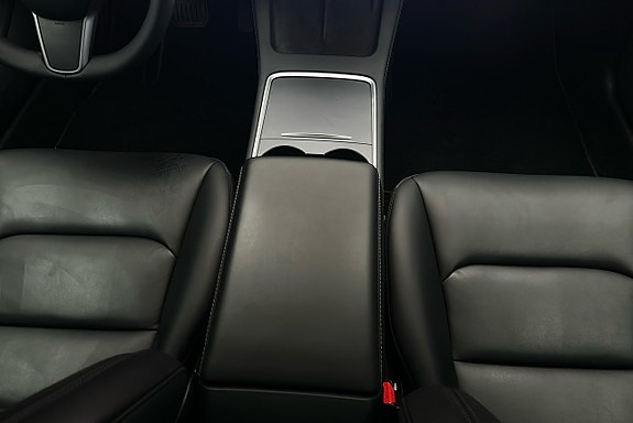 Tesla Model 3 8 of 25