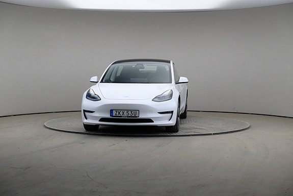 Tesla Model 3 3 of 5
