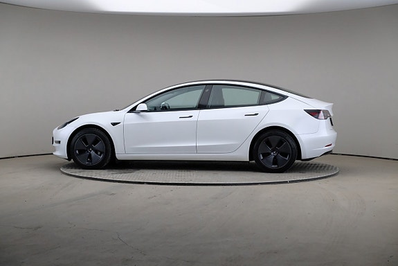 Tesla Model 3 4 of 5