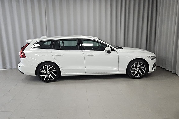 Volvo V60 4 of 5