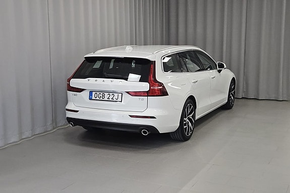 Volvo V60 3 of 5