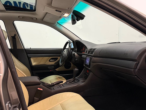 BMW 528 17 of 24