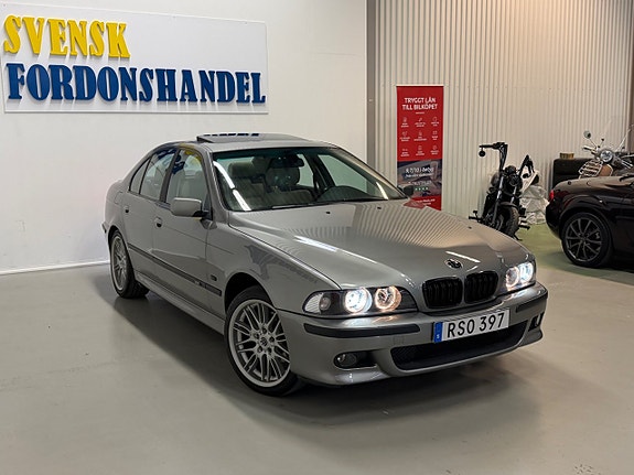 BMW 528 3 of 5