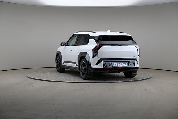Kia EV3 2 of 5