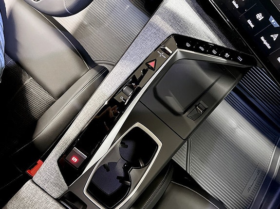 Peugeot 3008 9 of 14